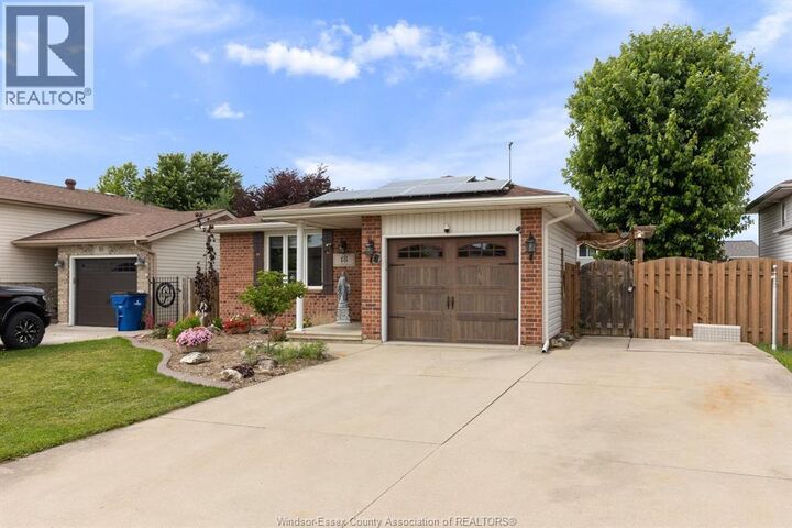 Property Photo:  18 Azar Drive  ON N0P 2L0 