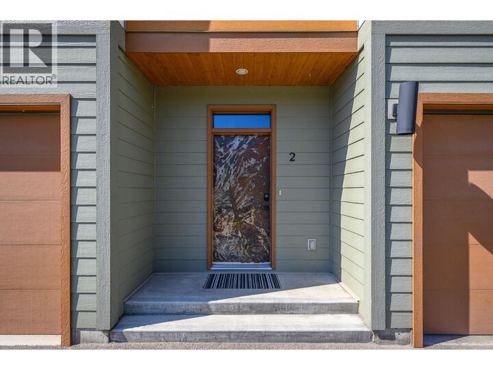 Property Photo:  1703 43 Avenue 2  BC V1T 3K2 