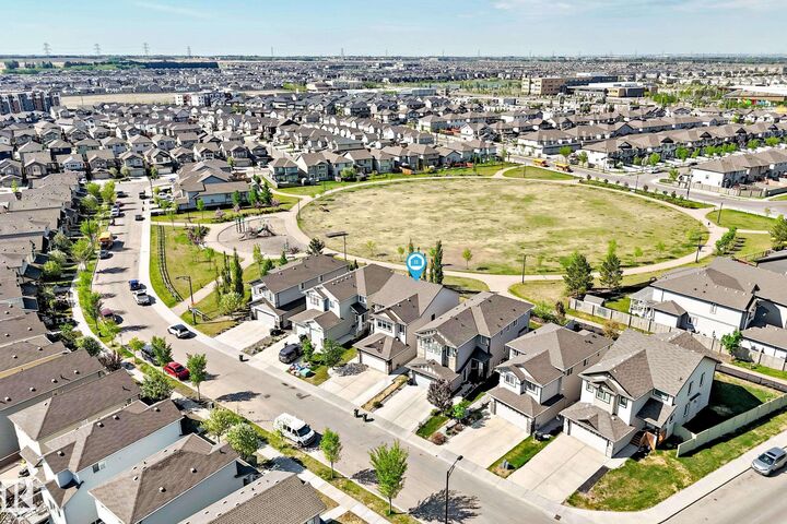 Property Photo:  2812 12 Street NW  AB T6T 0V8 