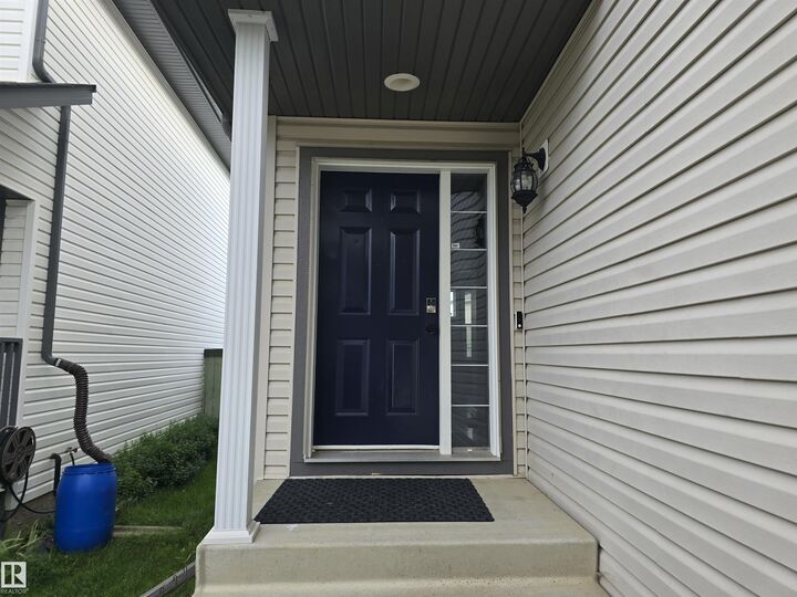 Property Photo:  21208 89A Avenue NW  AB T5T 6V5 