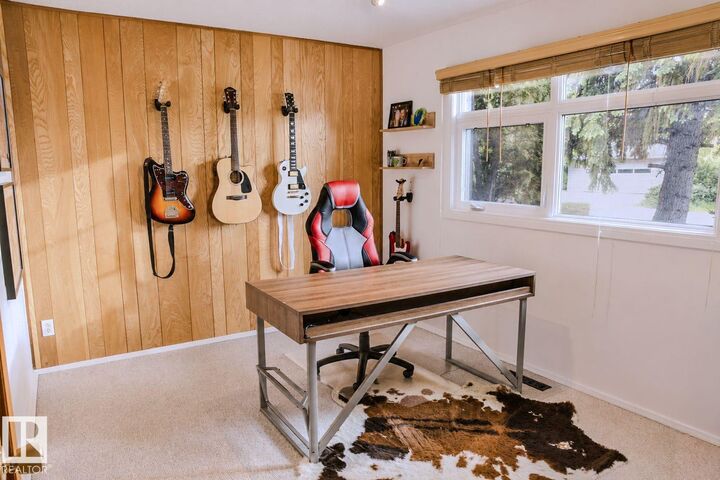 Property Photo:  3911 117 Street NW  AB T6J 1S8 