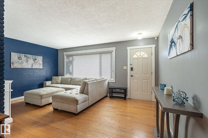 Property Photo:  12820 132 Street NW  AB T5L 1R1 