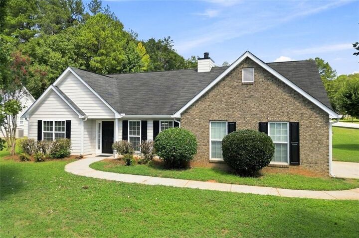 Property Photo:  465 Camella Circle  GA 30252 