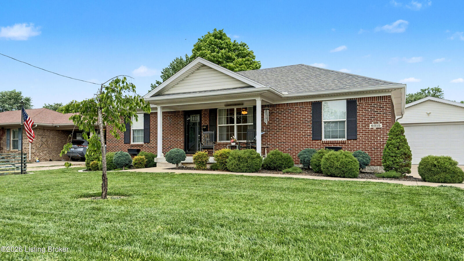 Property Photo:  6215 Bay Pine Dr  KY 40219 