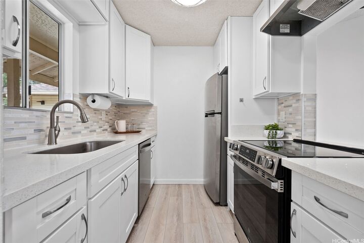 Property Photo:  95-510 Wikao Street A204  HI 96789 