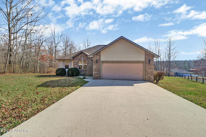 Property Photo:  2020 Otomi Drive  TN 38572 