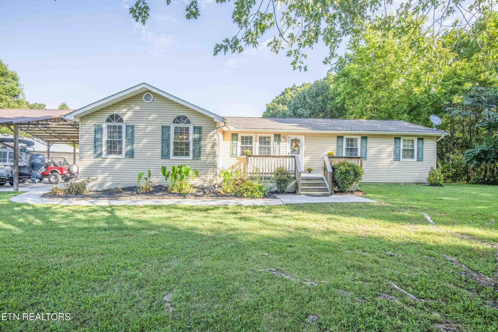 Property Photo: 285 Moody Hollow Rd TN 37931