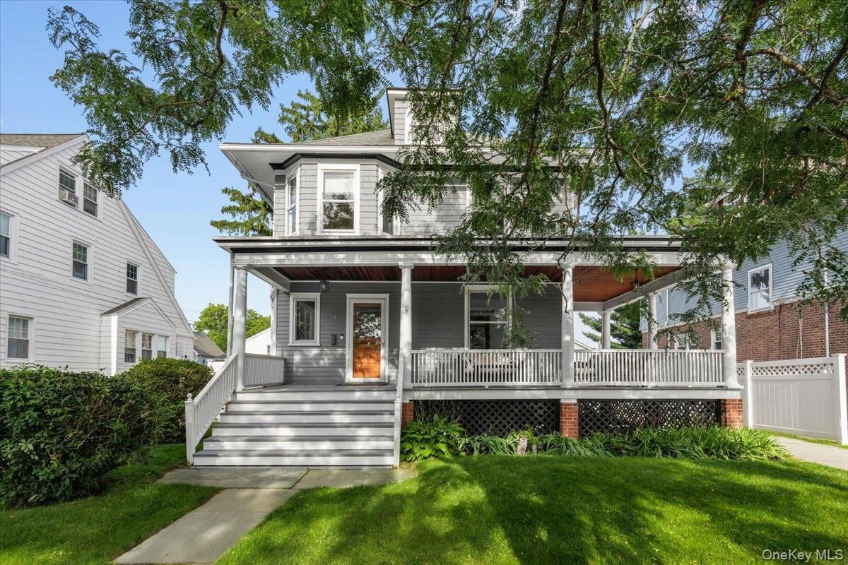 Property Photo:  21 Park Avenue  NY 10573 