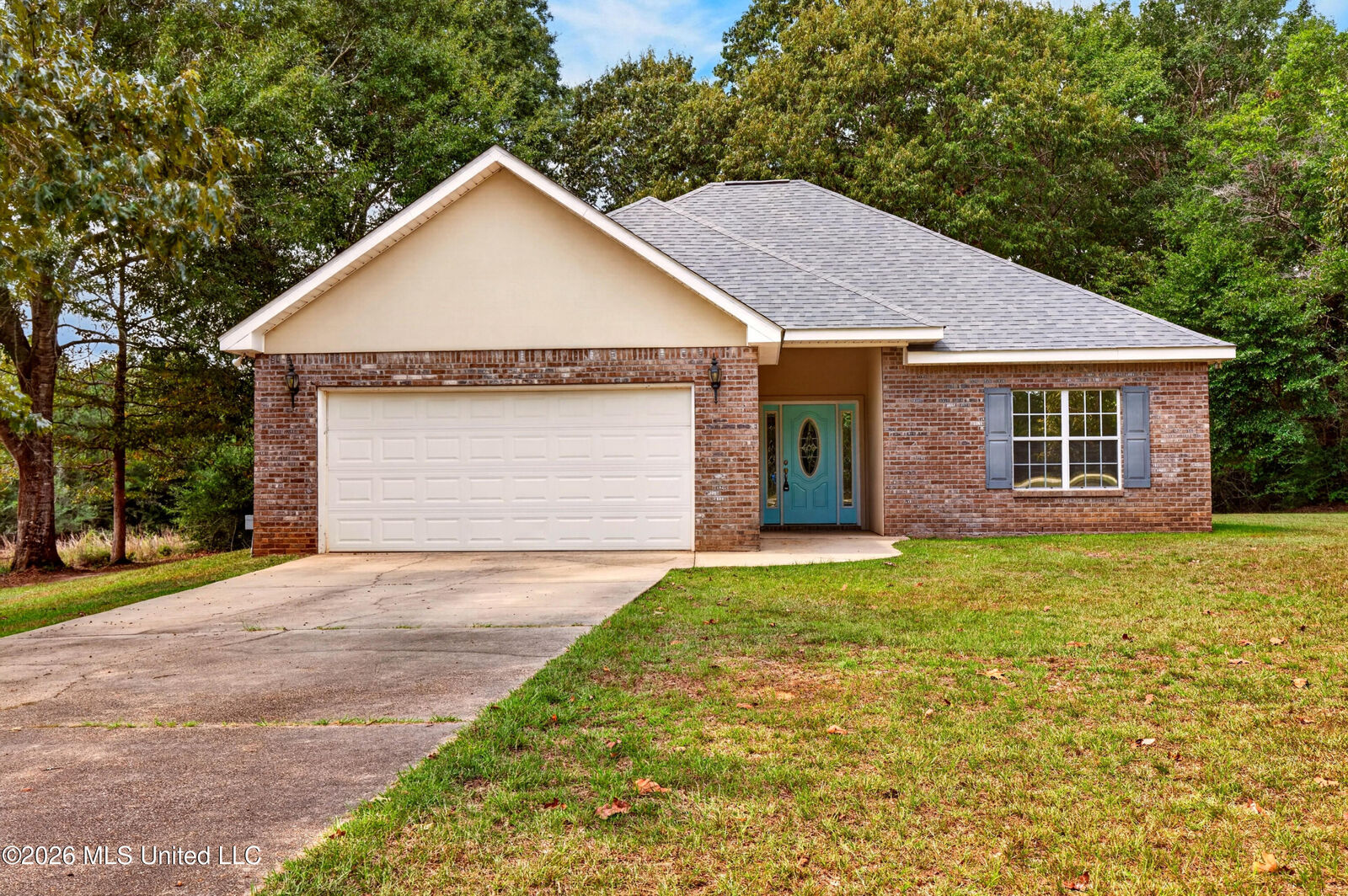 Property Photo:  1914 Woodland Drive  MS 39577 