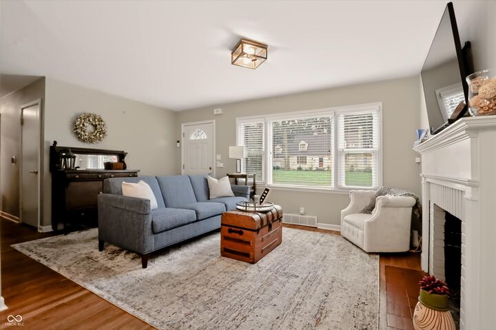 Property Photo:  2201 E 57th Street  IN 46220 