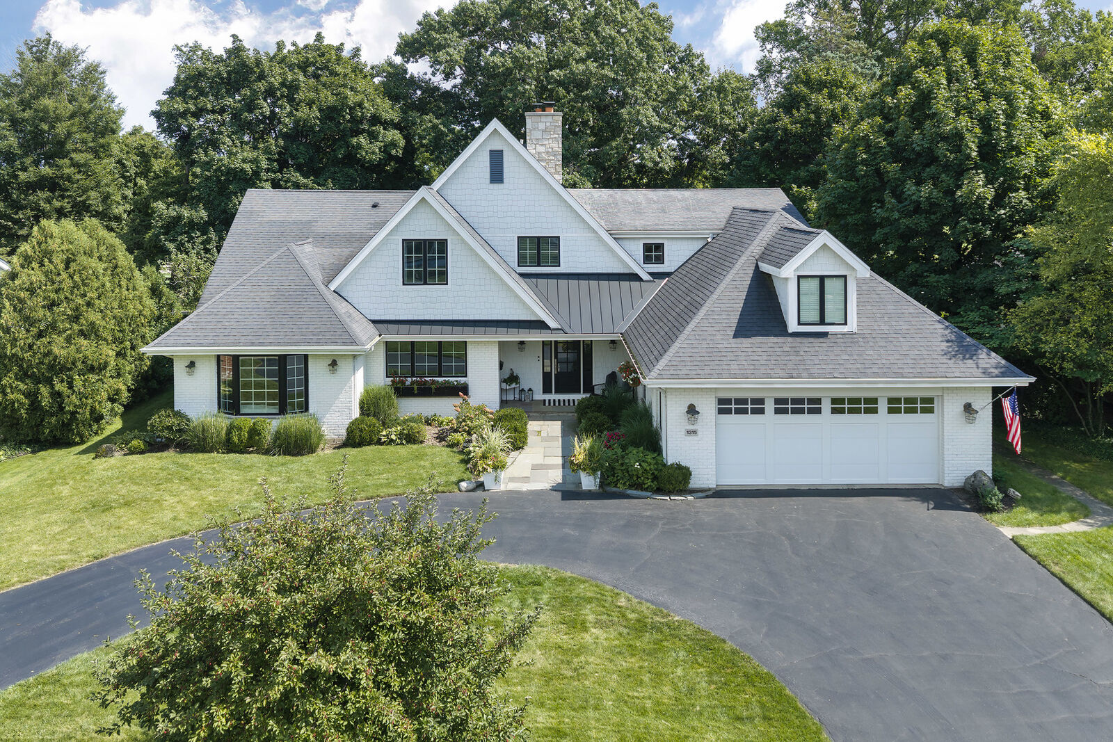 Property Photo:  1315 Somerset Drive  IL 60025 