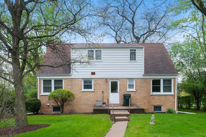 Property Photo:  1450 Sanders Road  IL 60062 
