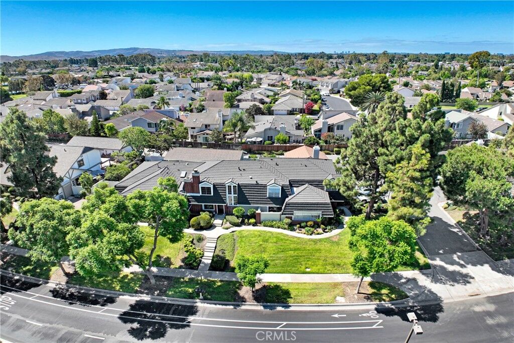 Property Photo:  61 W Yale Loop  CA 92604 