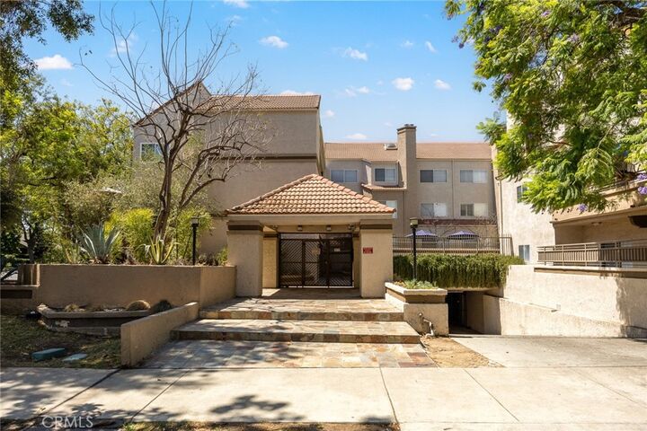 Property Photo: 501 E Del Mar Boulevard 109 CA 91101