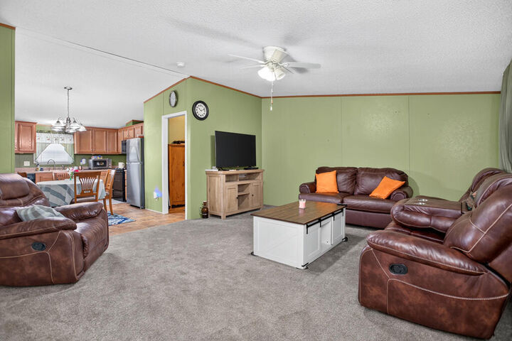 Property Photo:  802 North 2nd Street  TX 75949 