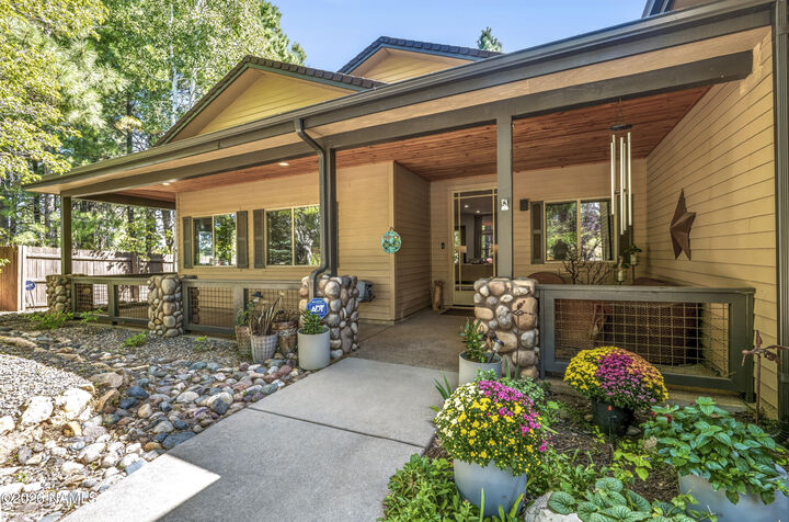 Property Photo:  6176 E Barney Drive  AZ 86004 