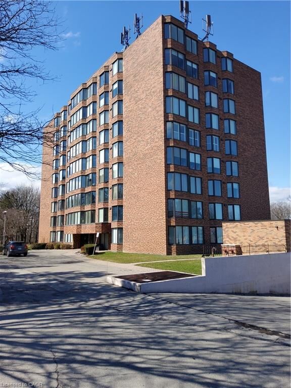 Property Photo:  180 Limeridge Road W 401  ON L9C 7H7 