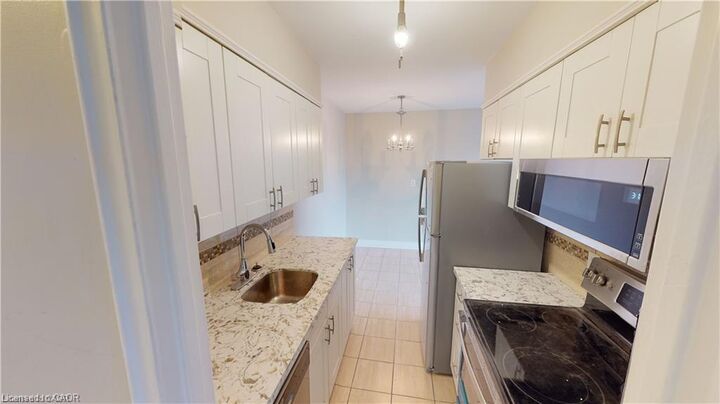 Property Photo:  326 Hunter Street E 603  ON L8N 1N6 