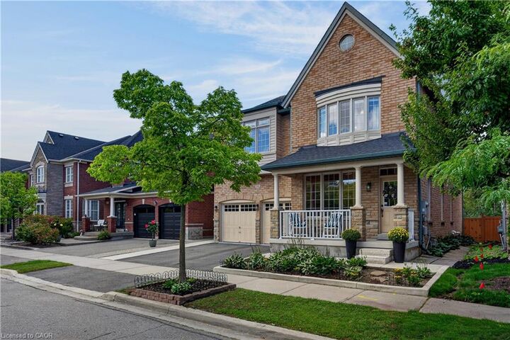 Property Photo:  360 Holmes Crescent  ON L9T 0T4 
