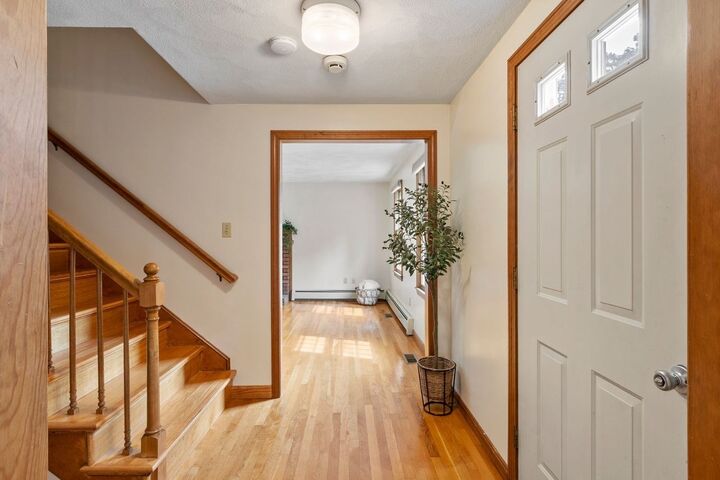 Property Photo:  4 Apple Tree Ln  MA 01887 