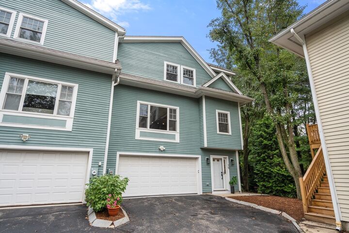 Property Photo: 79 Beecher Pl 5 MA 02459
