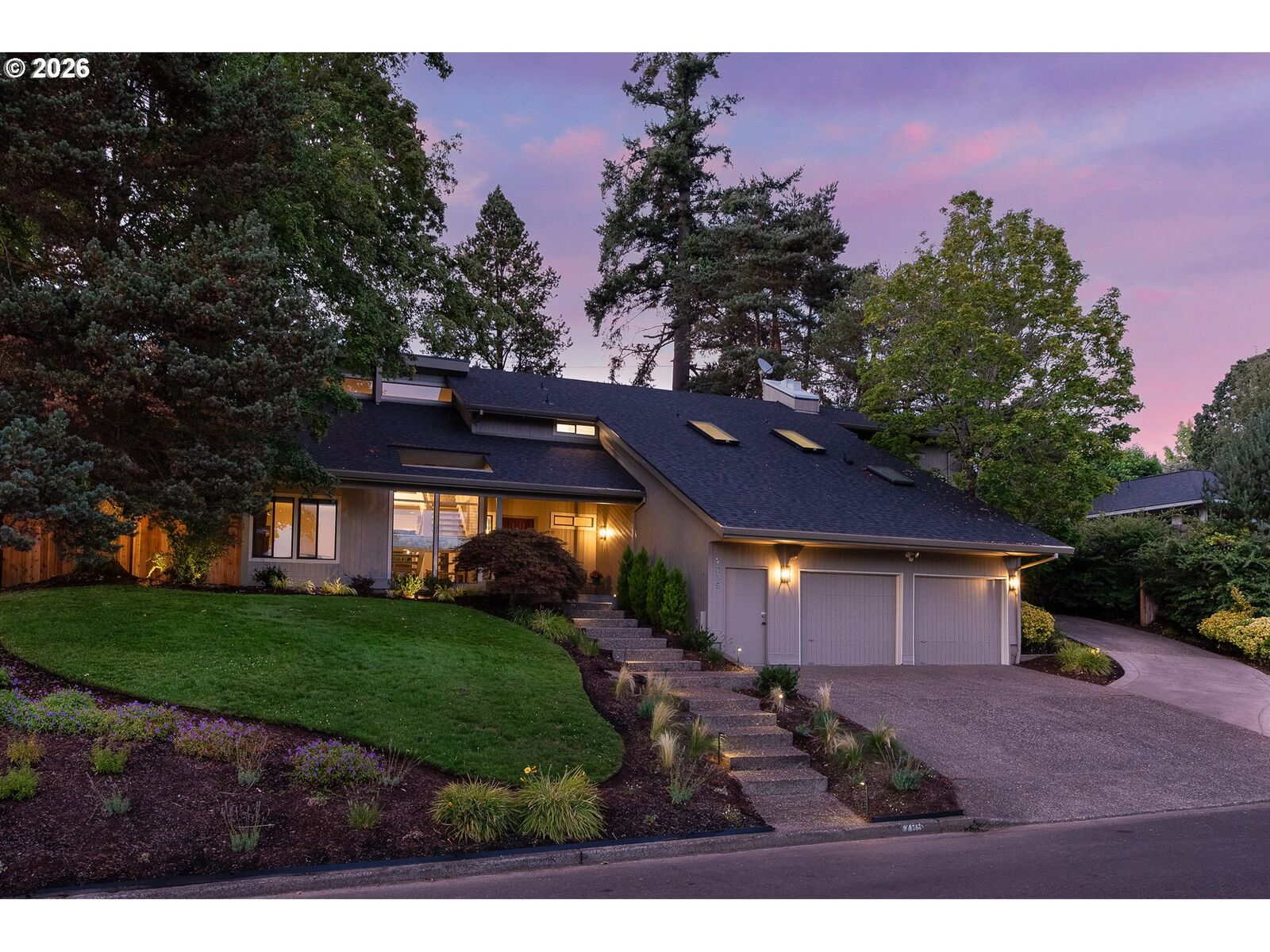 Property Photo:  7785 SW Westgate Way  OR 97225 