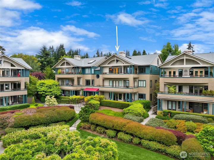 Property Photo: 450 Wood Avenue SW 3B WA 98110