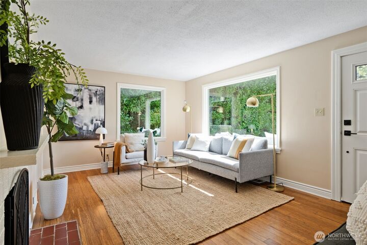 Property Photo: 320 NE 156th Street WA 98155