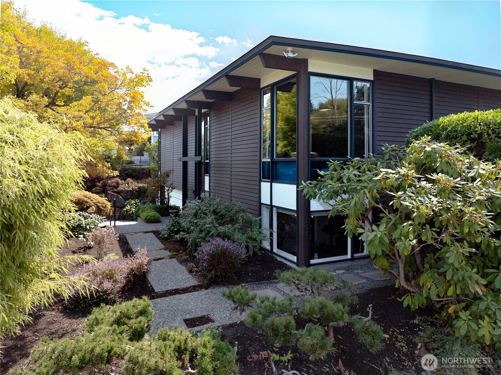 Property Photo: 2383 NW 89th Place WA 98117