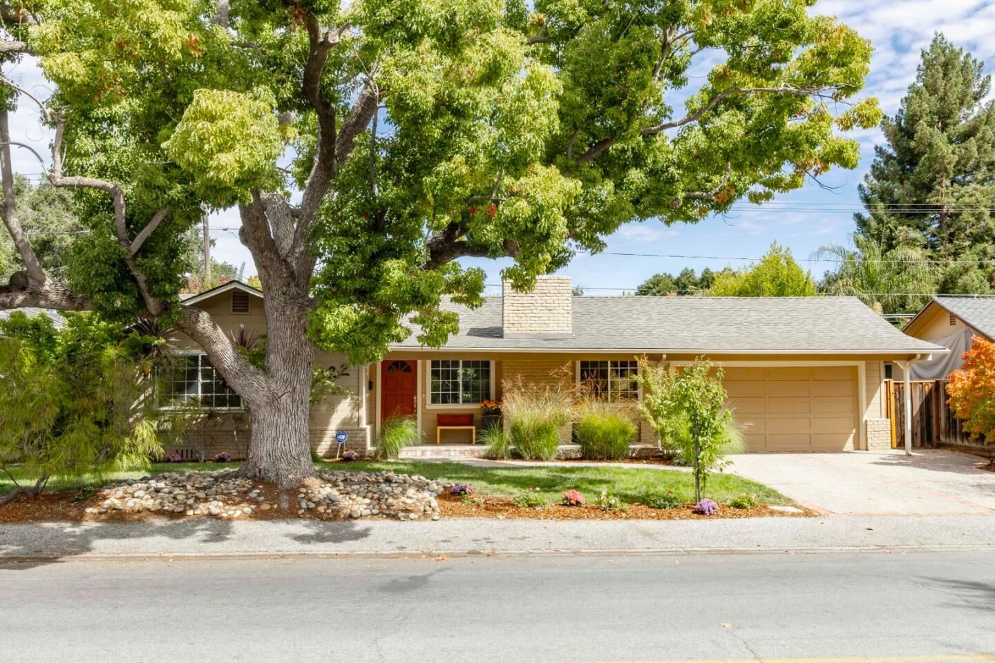 Property Photo: 1222 Marilyn Drive CA 94040