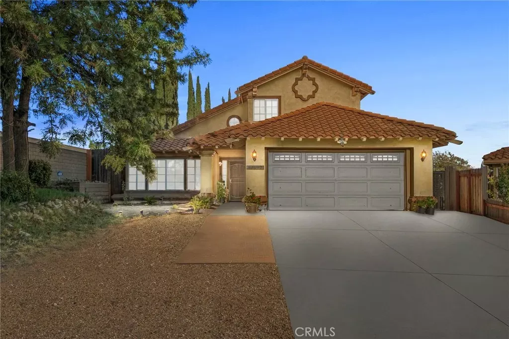 Property Photo:  10897 Ring  CA 91737 