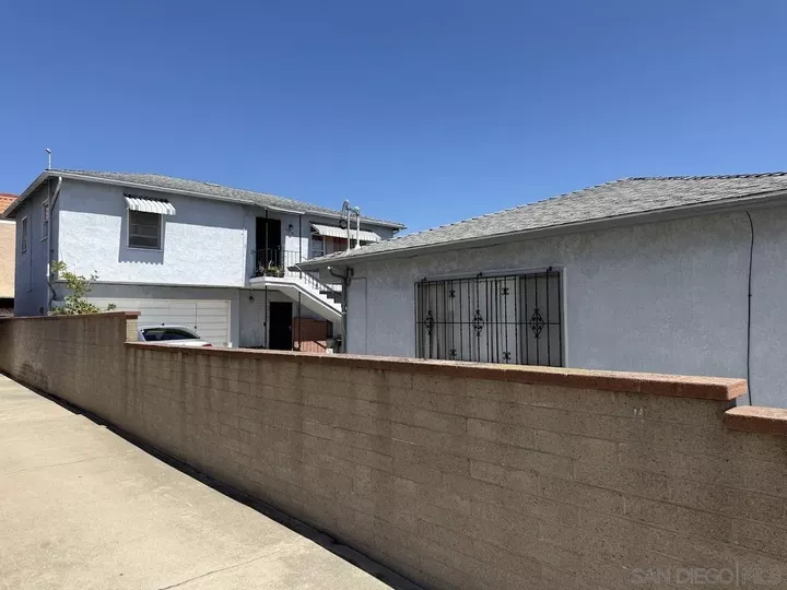 Property Photo: 4080-4078 Orange Avenue CA 92105