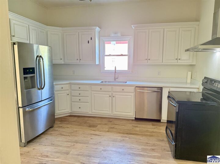 Property Photo: 300 S 15th Street IN 47807