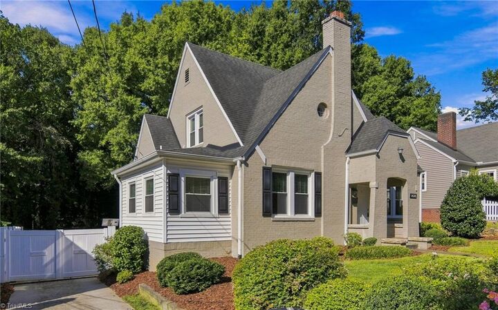 Property Photo:  1610 W First Street  NC 27104 