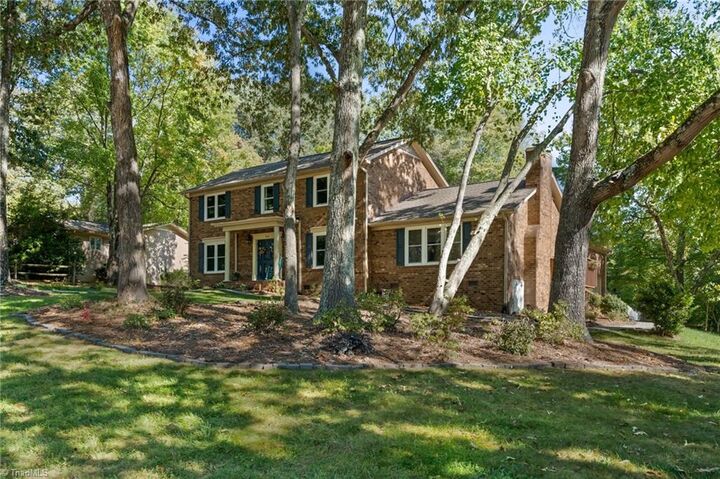 Property Photo:  4400 Oak Hollow Drive  NC 27265 