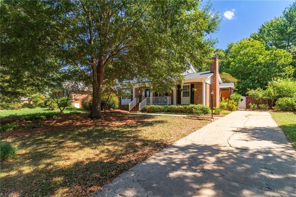 Property Photo:  2014 Medhurst Drive  NC 27410 