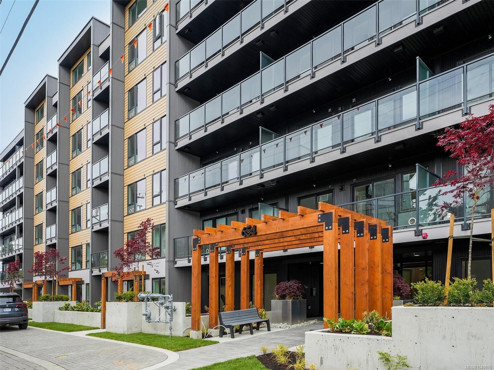 Property Photo:  654 Granderson Rd #413  BC V9B 7B9 