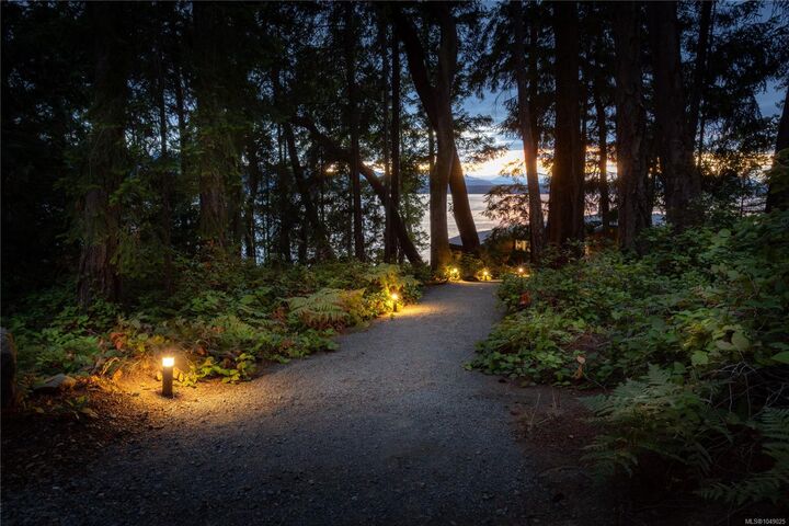 Property Photo:  256 Forbes Dr  BC V0R 2Y0 