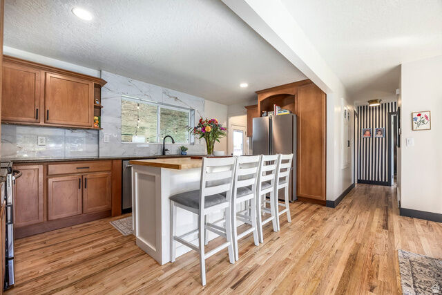 Property Photo: 9958 S Barium Ln UT 84094