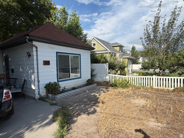 Property Photo: 186 W 600 N UT 84043