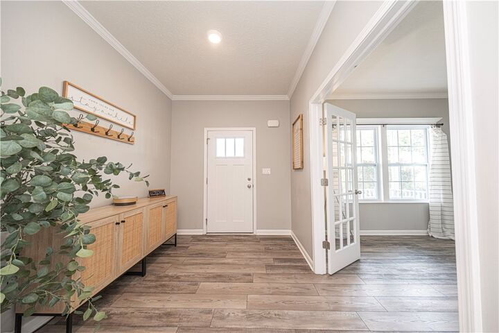 Property Photo:  503 Royal Ct.  PA 15057 