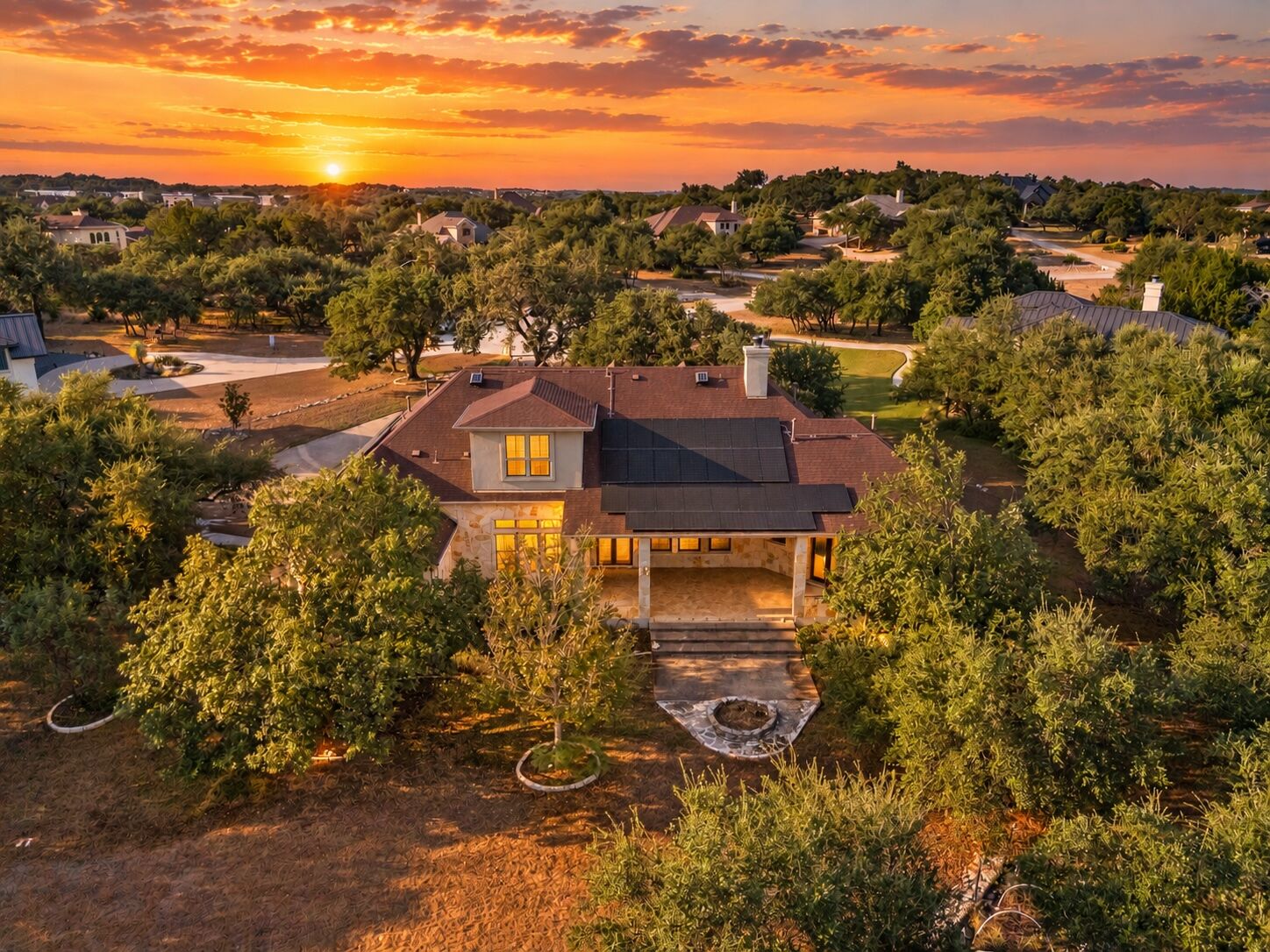 Property Photo:  275 Lonely Pine Cove  TX 78619 