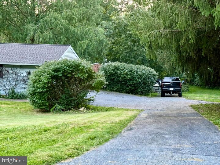 Property Photo: 984 White Oak Road PA 17545