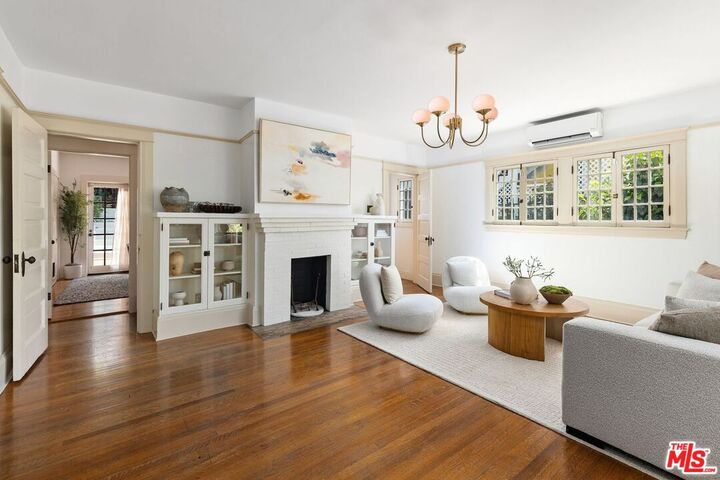 Property Photo: 2139 Elsinore St CA 90026