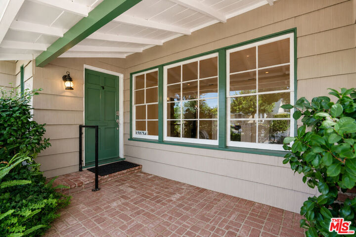 Property Photo: 13134 Hartsook St CA 91423