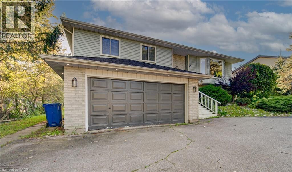Property Photo: 11 Brock Road South ON N0B 2J0