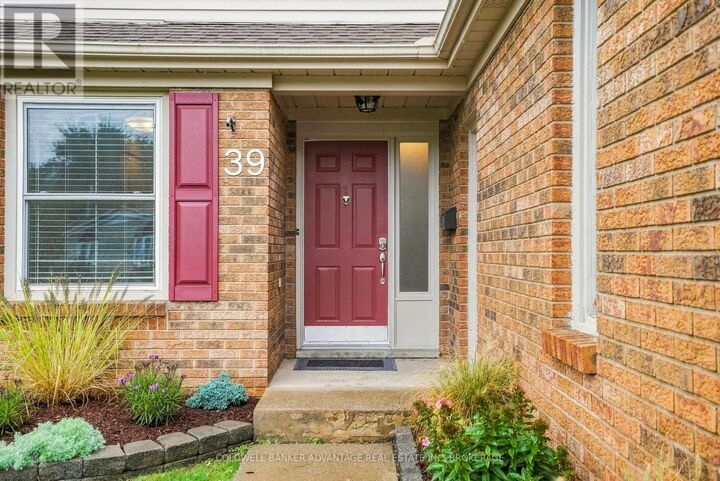Photo de la propriété:  39 Dundee Drive  ON L2P 3S9 