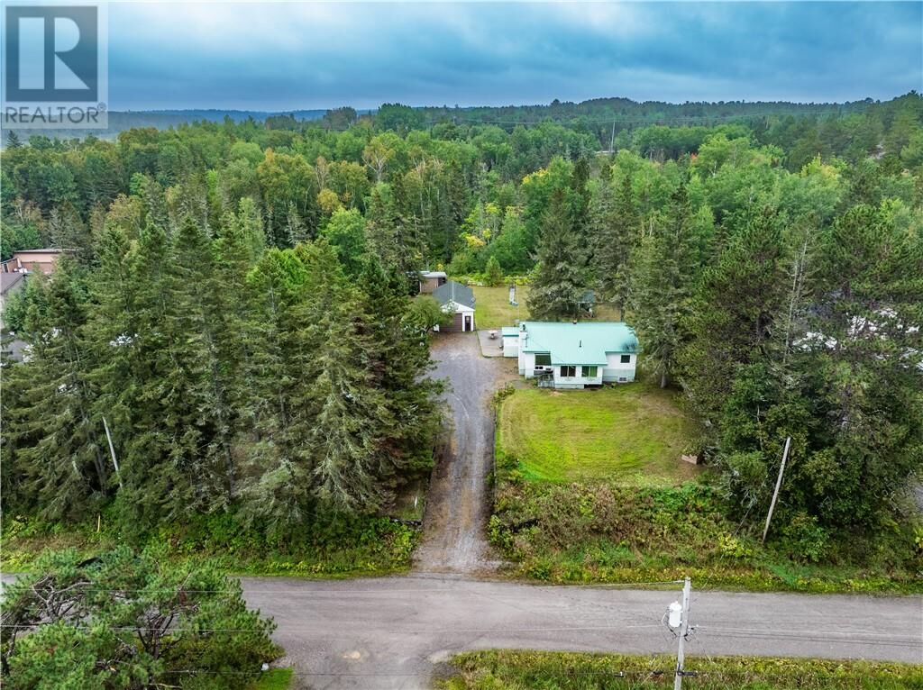 Photo de la propriété:  54 Whippoorwill  ON P3E 4N1 