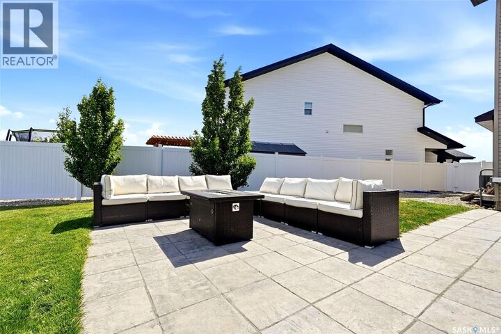 Property Photo: 5148 E Green Crescent SK S4V 3S9