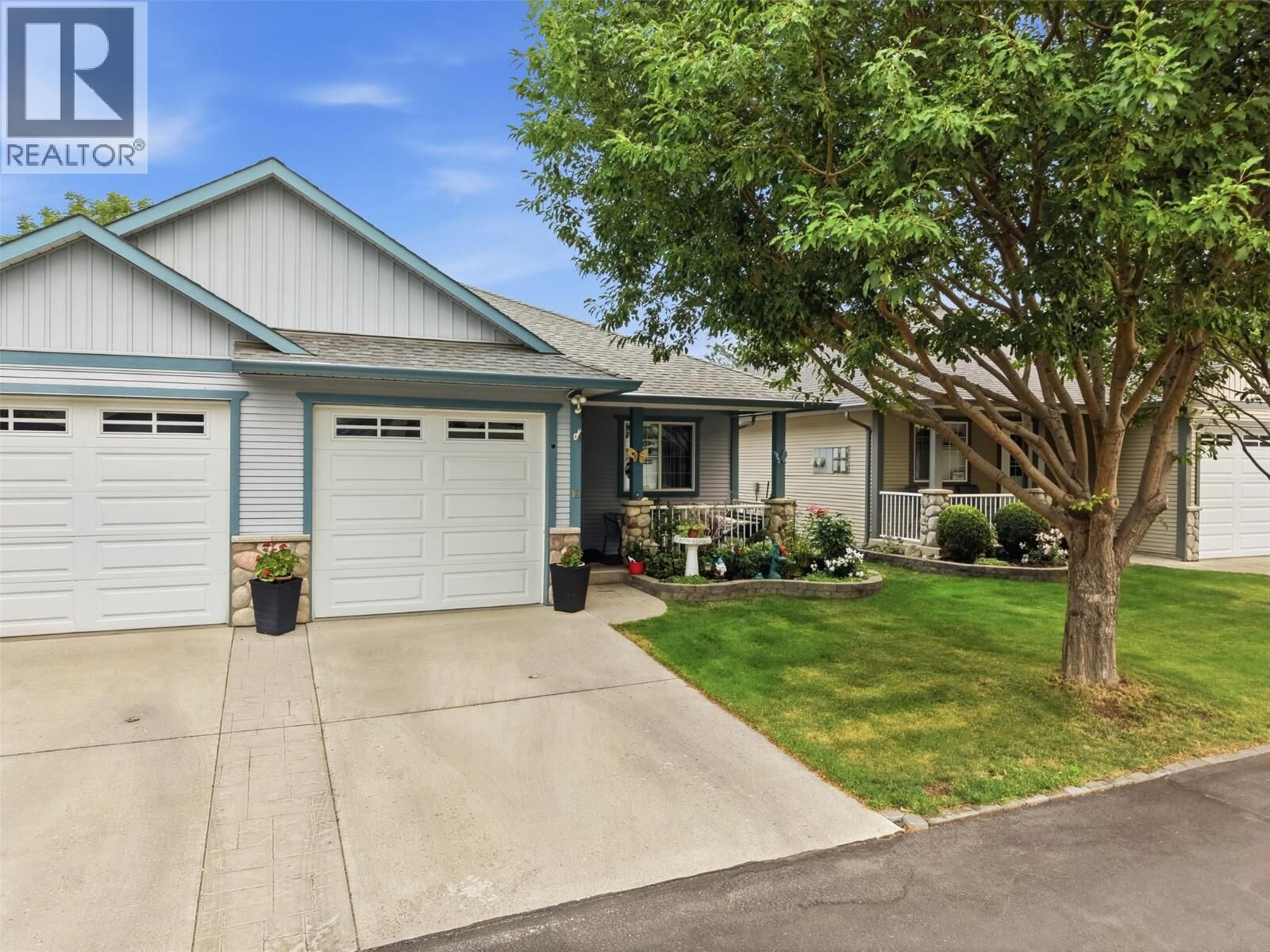 Photo de la propriété:  1836 Greenfield Avenue 16  BC V2B 8T2 